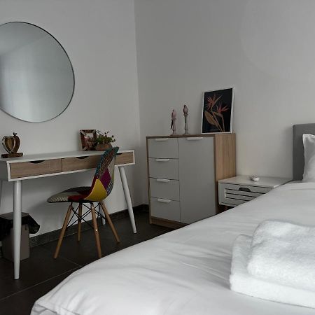 Xox Comfort Obregia Bukares Bagian luar foto