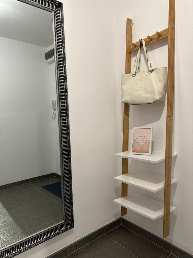 Xox Comfort Obregia Bukares Bagian luar foto